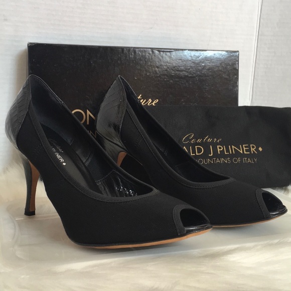 Donald J Pliner Zobra Heels - Picture 1 of 10